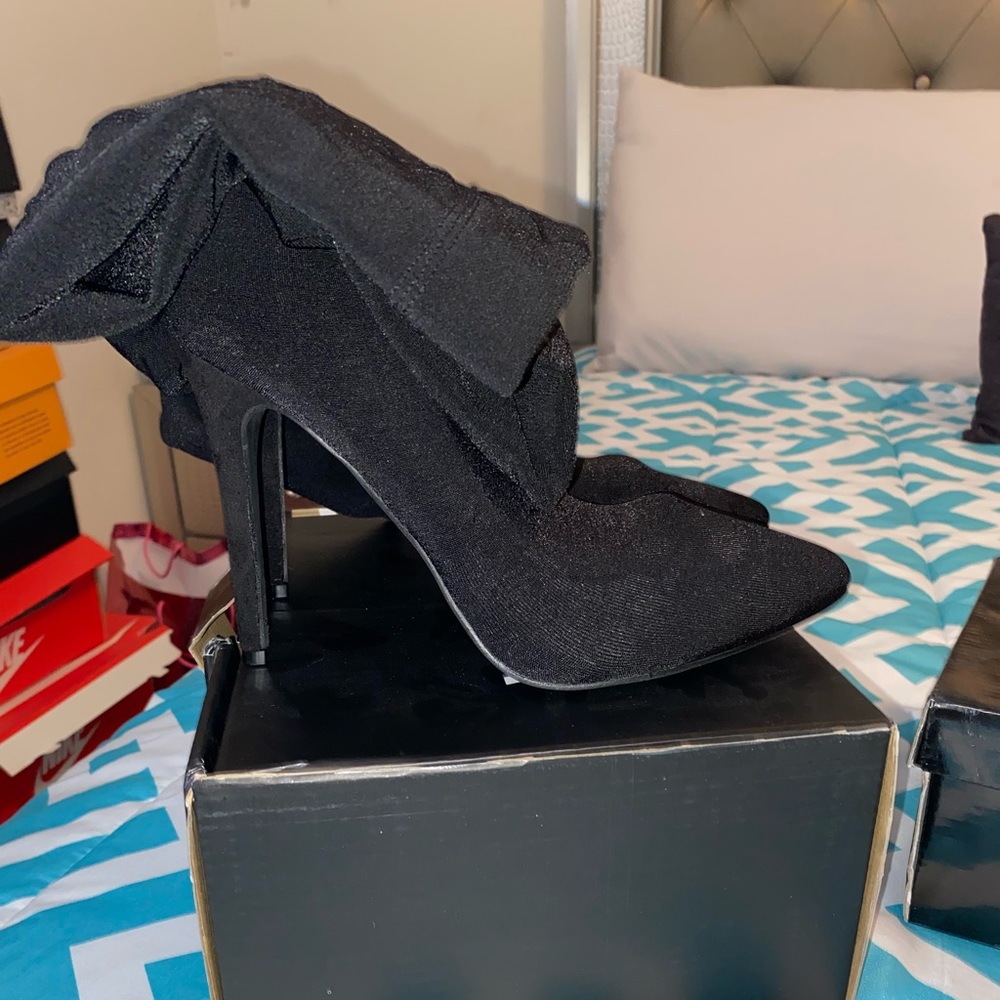Heels - Picture 2 of 7